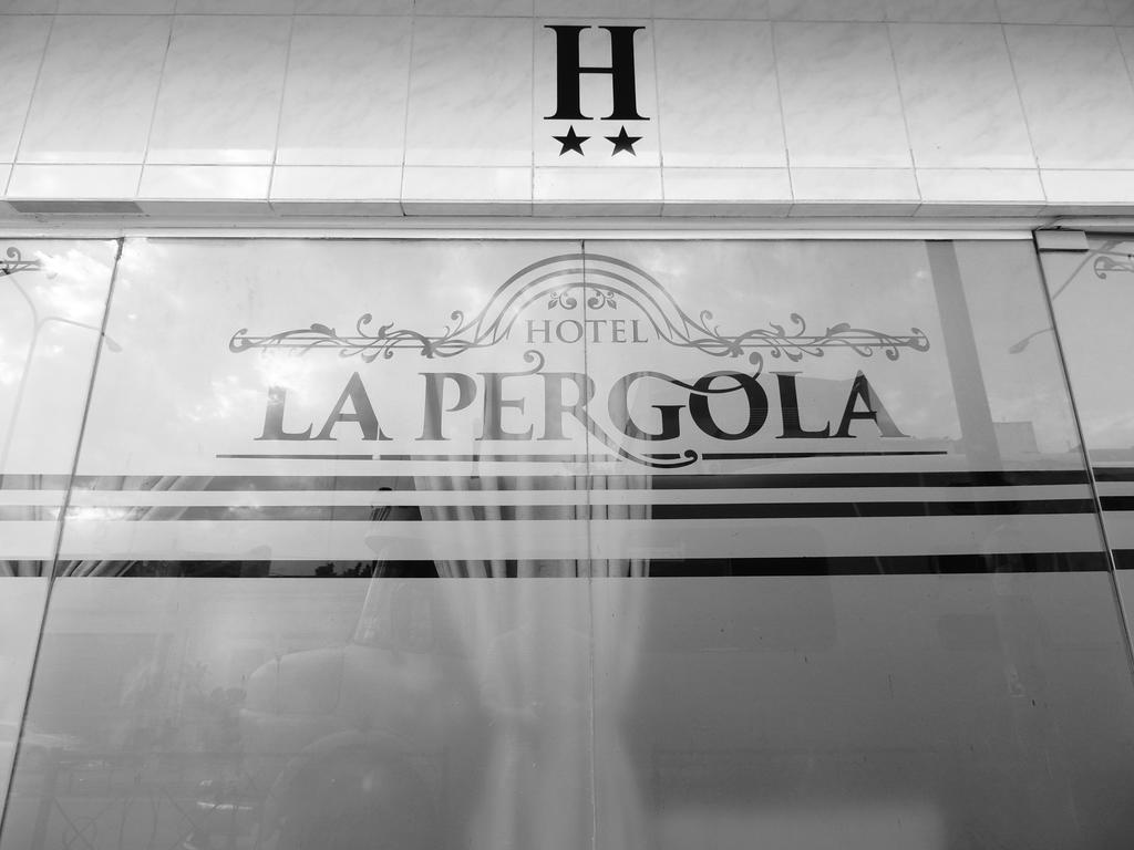 La Pergola Hotel Tucuman San Miguel de Tucumán Екстериор снимка