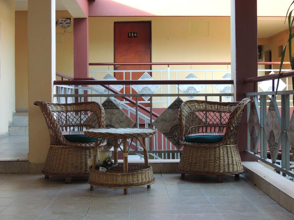 La Pergola Hotel Tucuman San Miguel de Tucumán Екстериор снимка